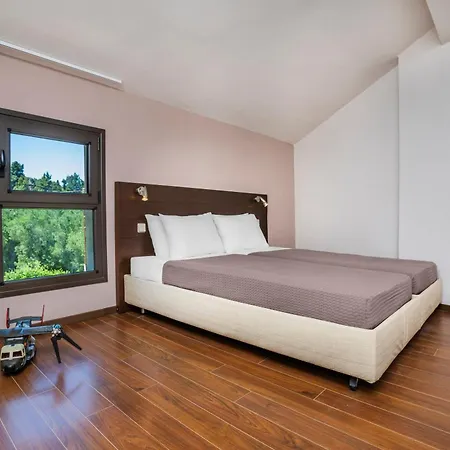 Ohana Hotel