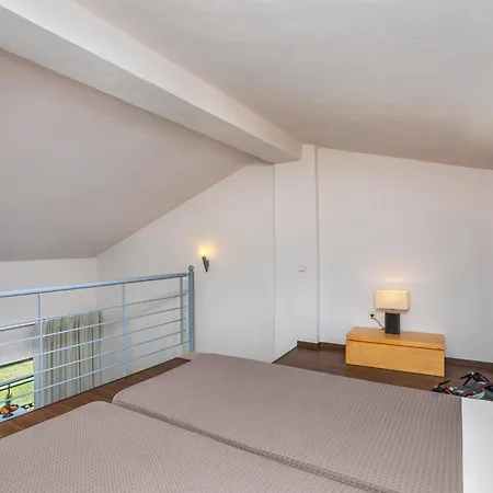 Ohana Hotel