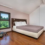 Ohana Hotel