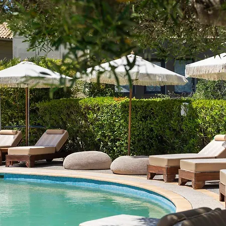 Ohana Hotell 4*